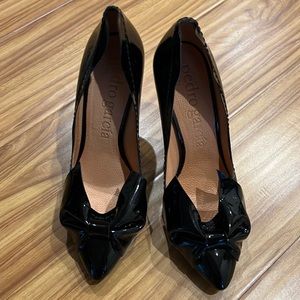 Pedro Garcia black patent leather pumps